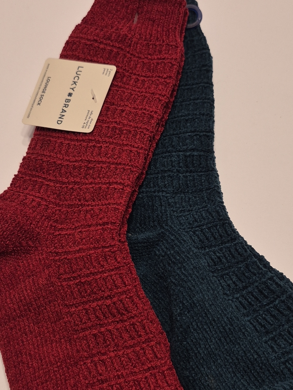 Lucky Brand Ribbed Lounge Socks - Burgundy & Green